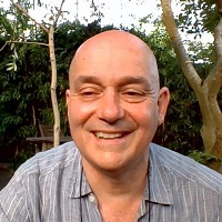 Dr David  Solomon