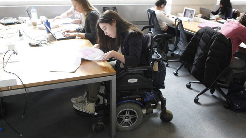 Disability_Access_9008_800x450_16-9_sRGBe