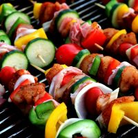 vegetable skewers on barbecue image sourced licence free from pexels