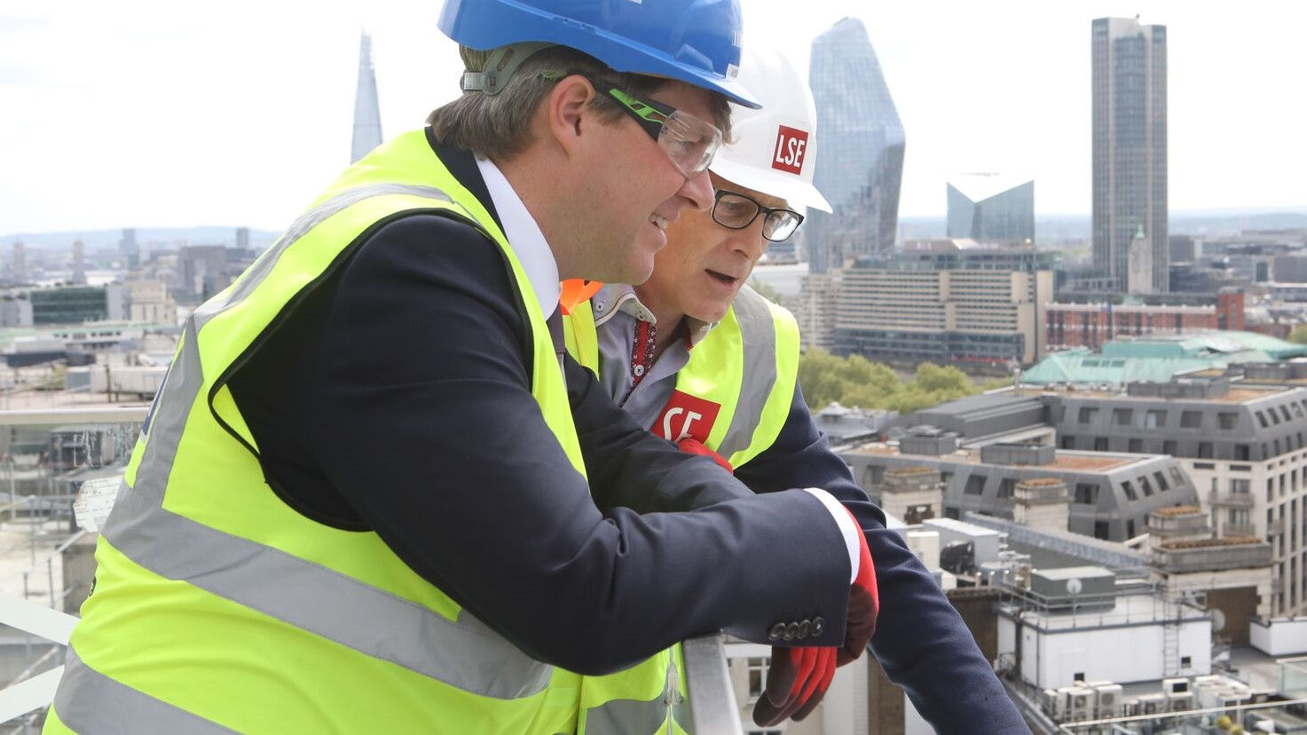 Chris Skidmore MP tours the Centre Building site with Julian Robinson from Estates in 2019