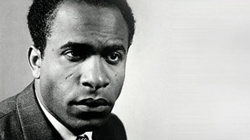 fanon 16 9