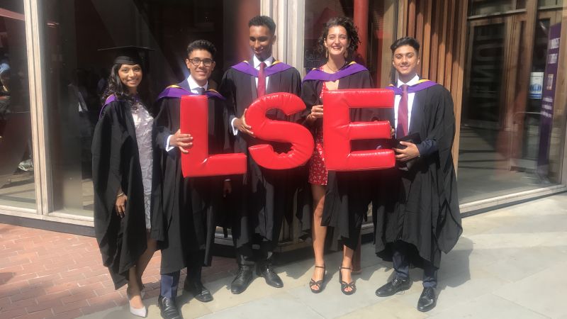 LSE-Graduation-800-450