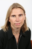 Dr. Swenja Surminski