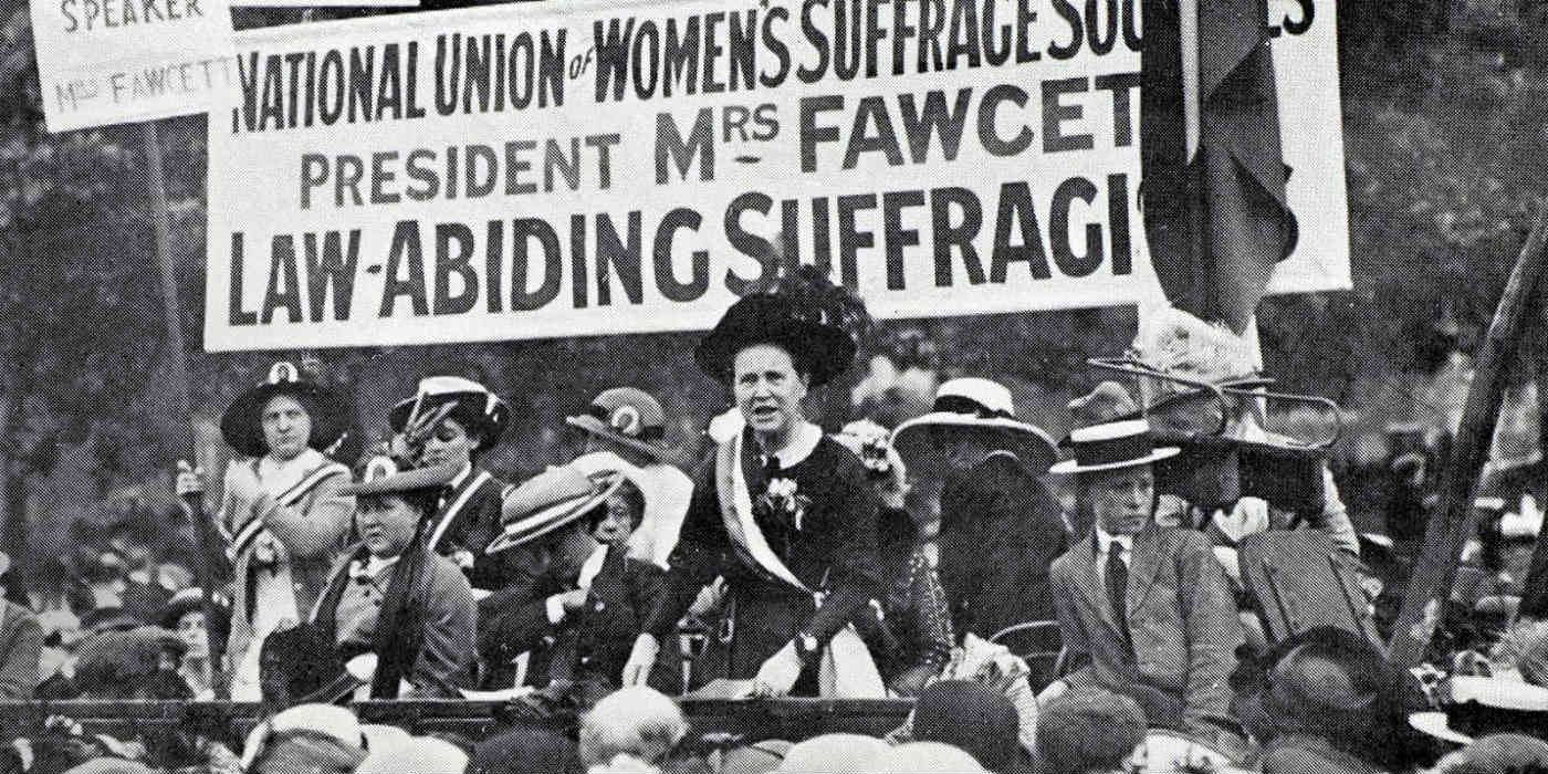 Millicent Fawcett at Hyde Park in London talking to a crowd of suffrage supporters.