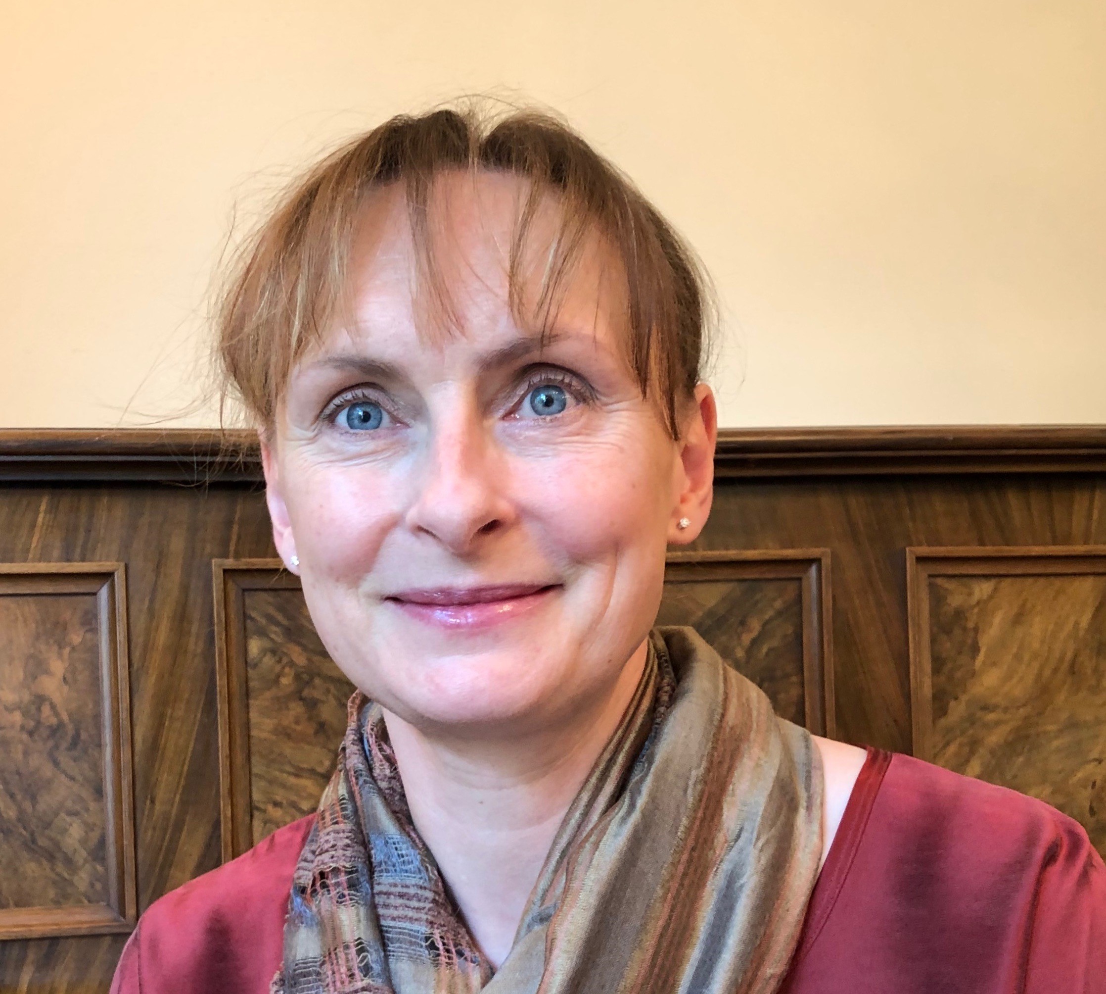 Dr Susan Scott headshot 2019