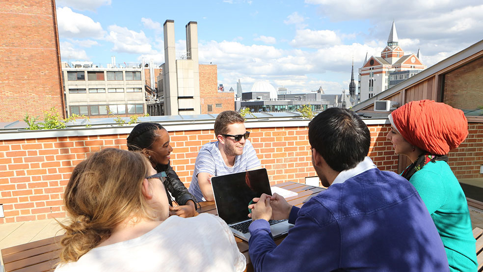 Student study group on the roof of the SU