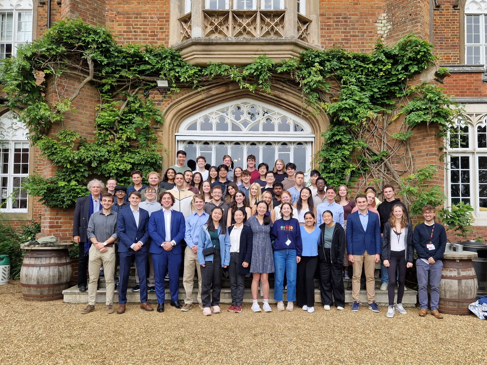 1600x1200-2023-cumberland-lodge-group-photo