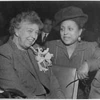 eleanor-roosevelt-and-edith-sampson-at-united-nations-in-new-york-nara-196115-519163